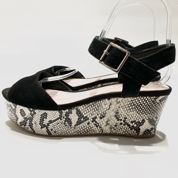 ANDRE ANIMAL PRINT SUEDE PLATFORM SANDALS - Picture 12 of 16